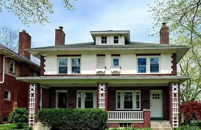 2303 W Allen Street photos photos