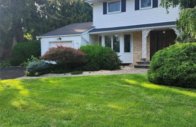 74 Rockland Drive Gallery 2