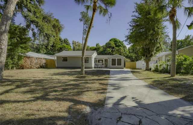 1420 ALHAMBRA WAY S photos photos