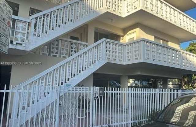 900 Euclid Ave photos photos