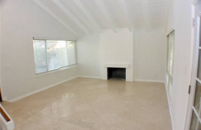 21740 Ulmus Drive Gallery 3