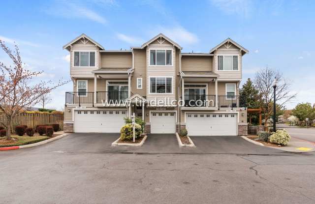 Picturesque 2 Bedroom 2.5 Bathroom Townhouse/Condo attached Tandem Car Garage photos photos