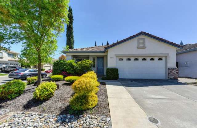 Home for Rent in Gold River, CA photos photos