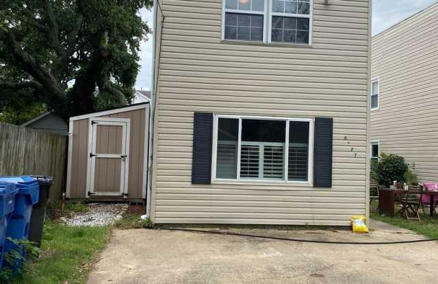 4527 Pleasure Ave - 4527 Pleasure Ave, Virginia Beach, VA 23455