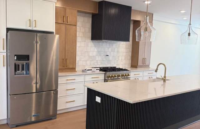 7519 RIDGE Avenue Gallery 4