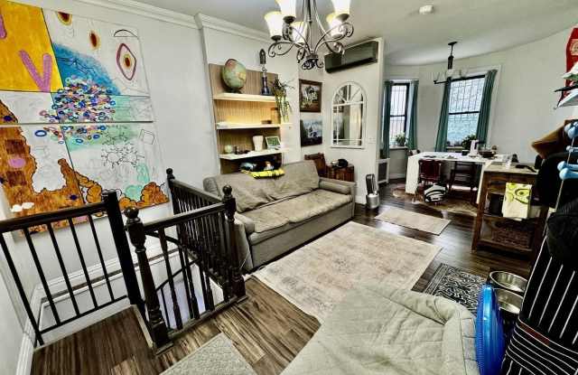 321 W 89th Street Gallery 4