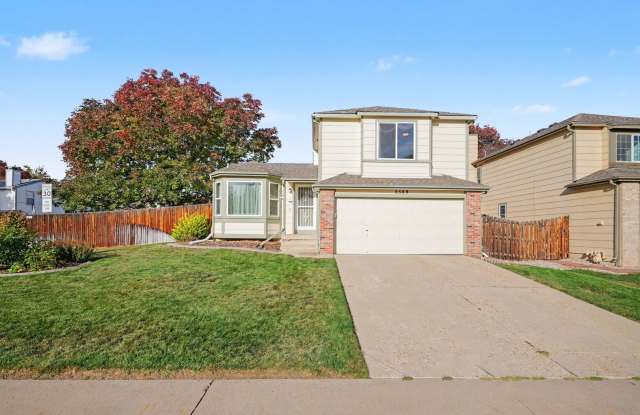 Beautiful 4-Bedroom Home on Large Corner Lot in Littleton Gallery 1