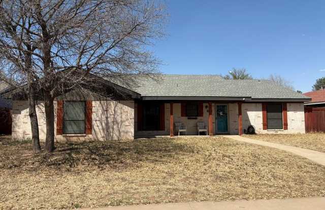 2408 Northtown Court - 2408 Northtown Court, Midland, TX 79705