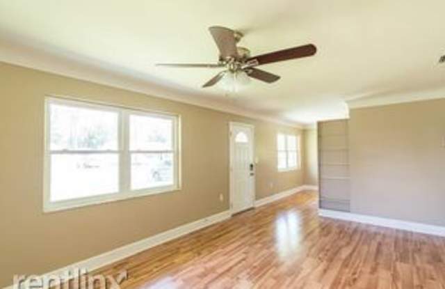 39050 6th Ave. Gallery 2
