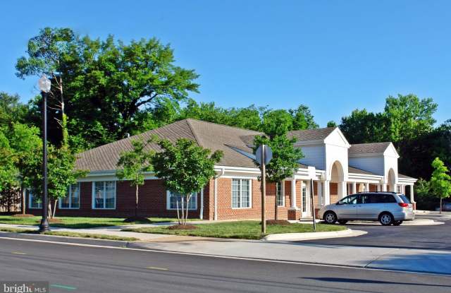 10614 WARWICK Avenue photos photos