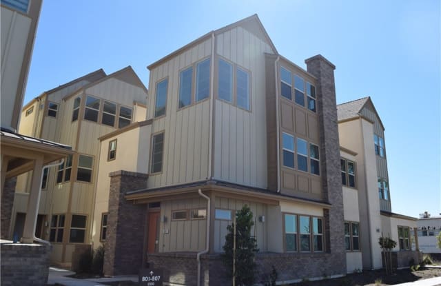 807 benchmark - 807 Benchmark, Irvine, CA 92618