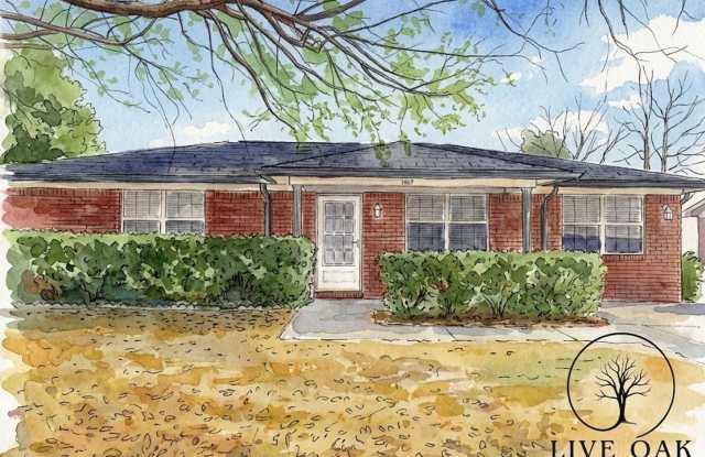 MOVE IN SPECIAL: $500 OFF 1ST MONTH'S RENT!** photos photos