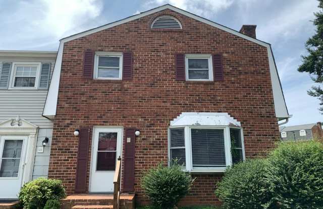 End Unit Townhome off Old Forest Road photos photos