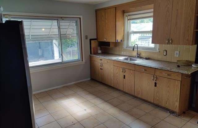 4926 Orchard Avenue Gallery 3