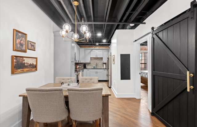 210 North Main Street, Gallery 3