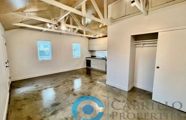 2502 54th Street Gallery 2