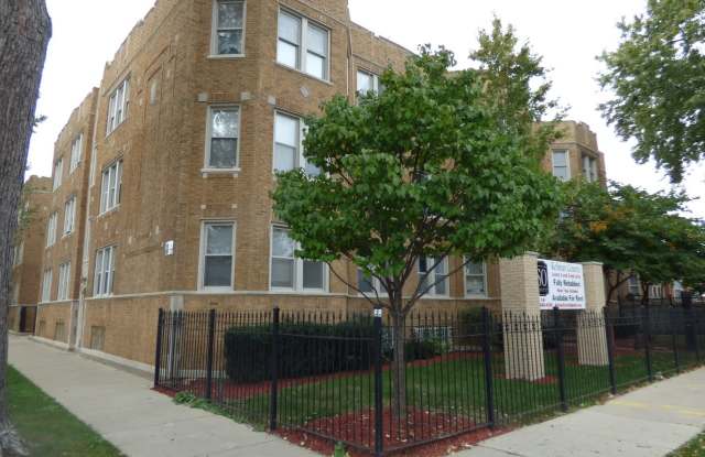 4554 W George St photos photos
