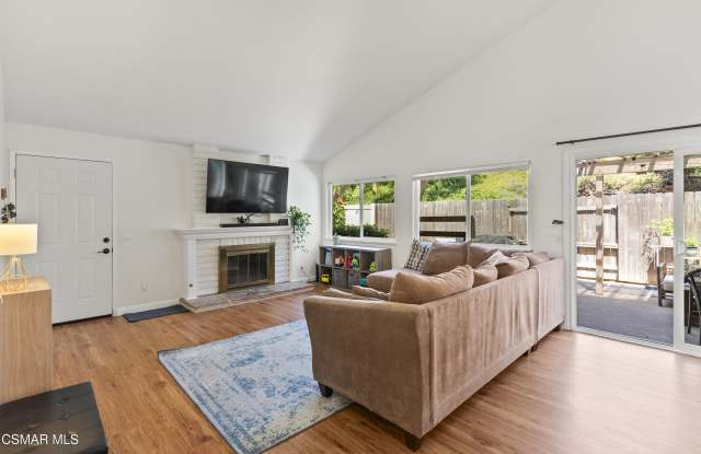 166 Heather Ridge Avenue Gallery 3