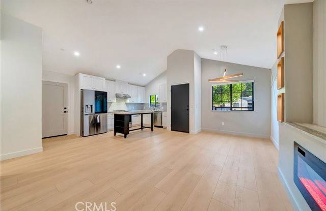 15741 Valerio Street Gallery 4