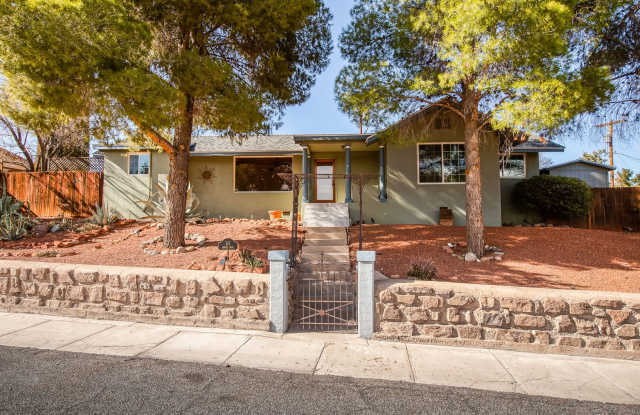 Stunning Turn of the 20th Century Home in Clarkdale - Unfurnished, 1-year long-term rental **$500 off 1st month rent w/ 1 year lease agreement** - 111 Sunset Boulevard, Clarkdale, AZ 86324