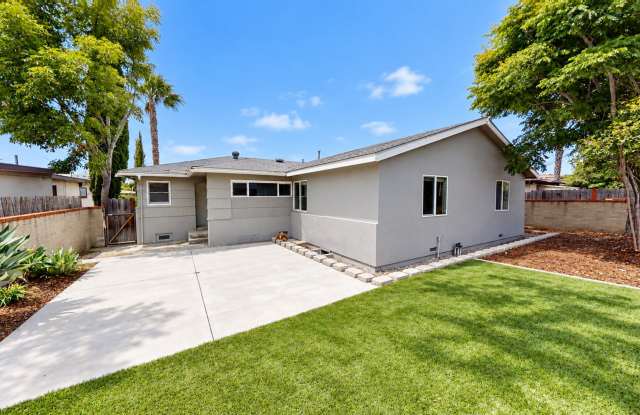 Large House on Dorothy Dr! Gallery 3