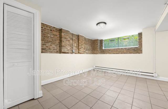 835 N Paulina St - G Gallery 4