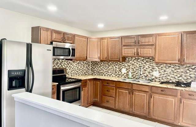 36423 PARK PLACE Drive Gallery 2