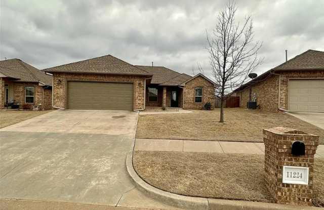 Spacious 3-Bed, 2-Bath Home with Open Floor Plan  Private Backyard photos photos