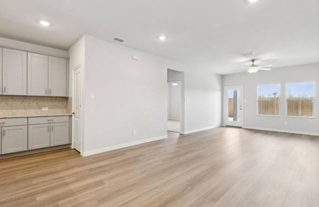 109 Greenbriar Drive Gallery 2