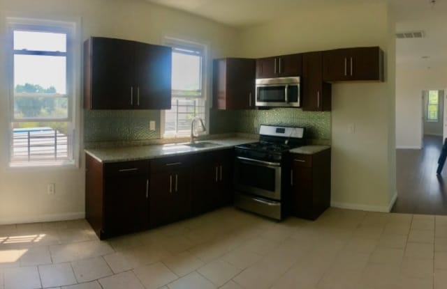 796 BERGEN ST - 796 Bergen Street, Newark, NJ 07108