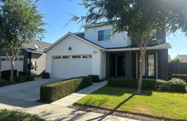 4 bedroom 2 bath House for RENT Gallery 1