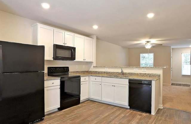 Newer Townhome for Lease – 2 Primary Suites + Open Layout photos photos