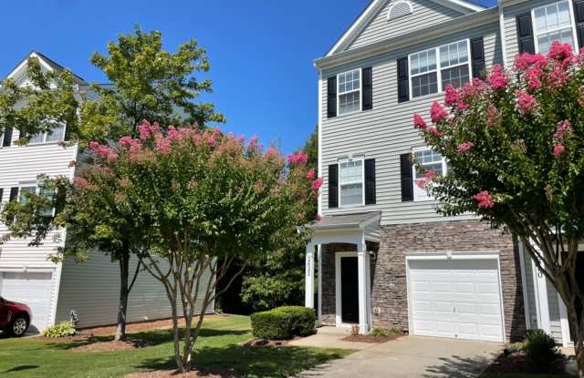 Beautiful 3 Bedroom End-Unit Townhouse photos photos