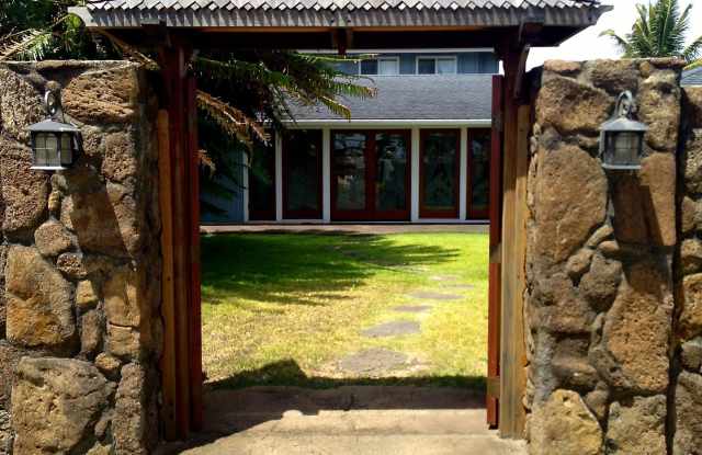 729 Kainalu Drive Gallery 2