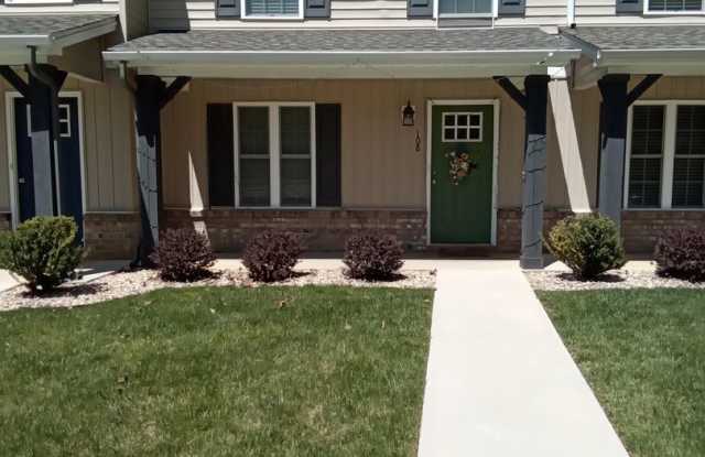 3BR, 3BA TH is Tavern Grove photos photos