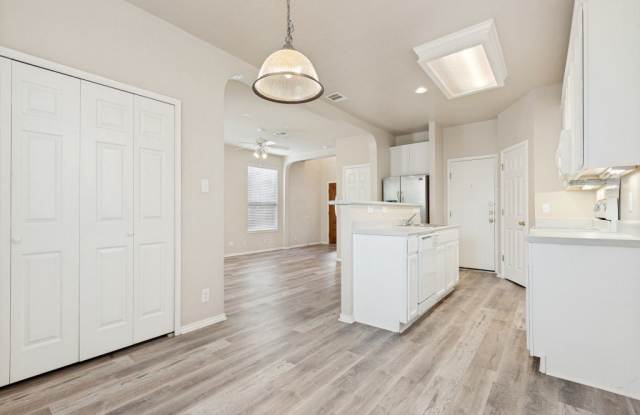 6607 BISCAY BAY Gallery 3