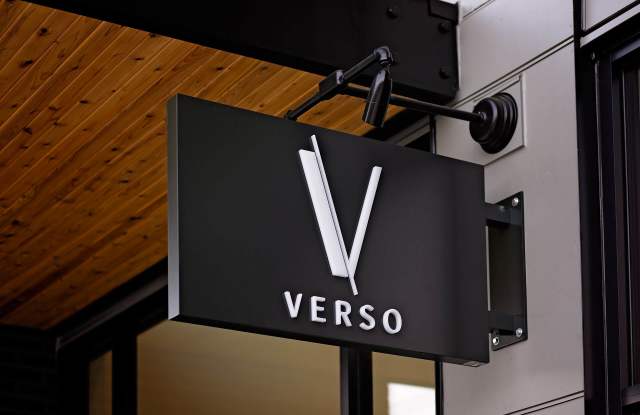 Verso photos photos