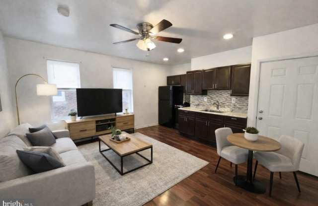 2106 E CHELTEN Avenue unit: 3 photos photos