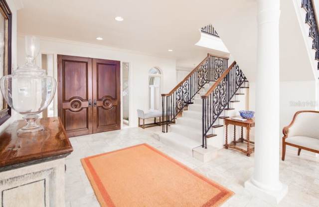 6474 DEACON CIRCLE Gallery 4