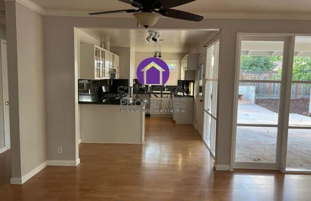 3219 Meadowbrook Drive Gallery 2