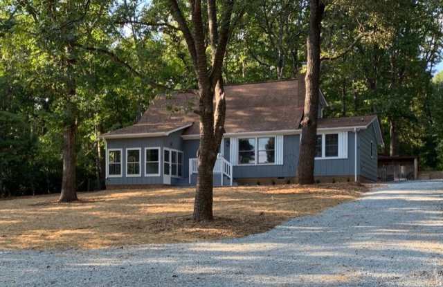 8124 New Town Rd - 8124 New Town Road, Union County, NC 28173