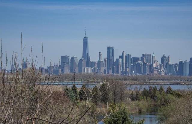 30 FREEDOM WAY photos photos