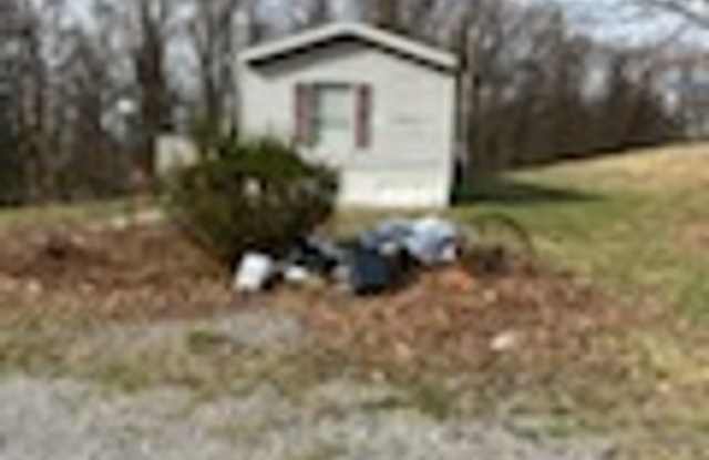 2 bed/2 bath manufactured home in private setting Gallery 1