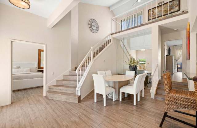 Furnished 2BR Condo in Ironwood Country Club, Palm Desert Gallery 1