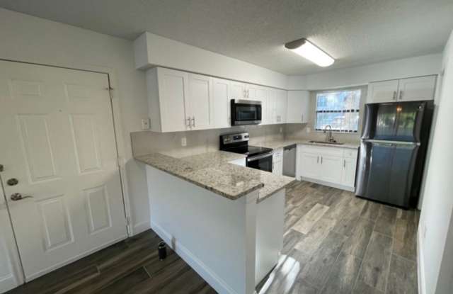 ANNUAL RENTAL - OASIS- 2 BED/2BATH photos photos ANNUAL RENTAL - OASIS- 2 BED/2BATH photos photos