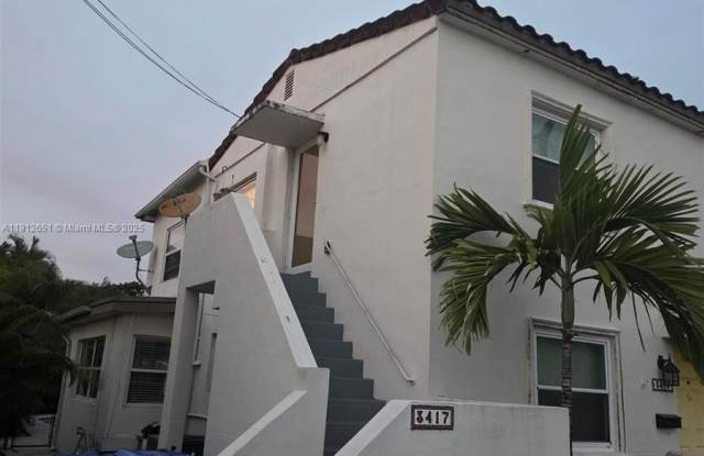 3415 SW 15th St photos photos