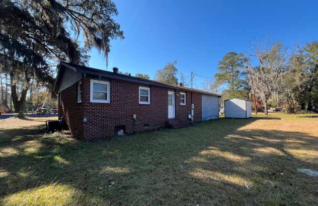 MOVE IN SPECIAL AVAILABLE! Four Bedroom Rincon Home on Three Acres Gallery 3
