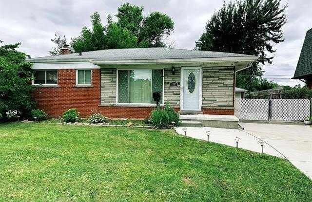 11709 Hovey Street photos photos