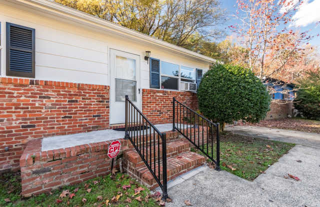 3Bed/1.5Bath Cozy & Convenient in Durham NC! Gallery 3