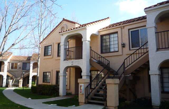Two Master bedroom suites in High Ridge at Mesa Summit Condo!! photos photos